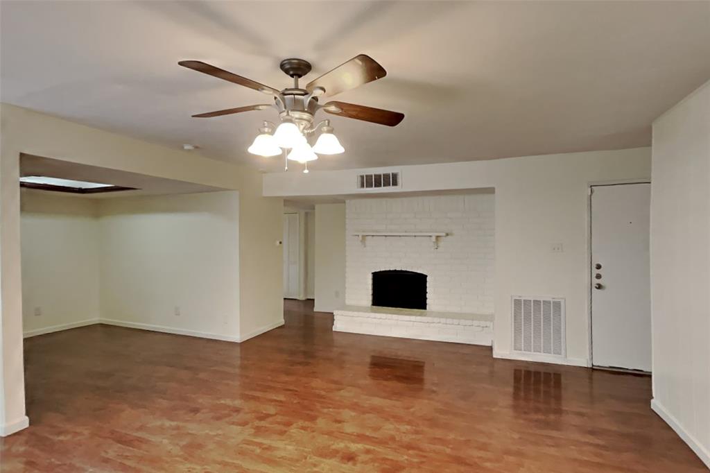 5045 Thompson Drive Property Photo 2