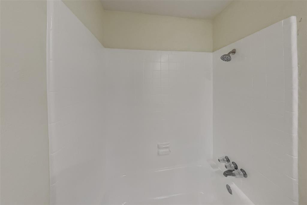 5045 Thompson Drive Property Photo 17