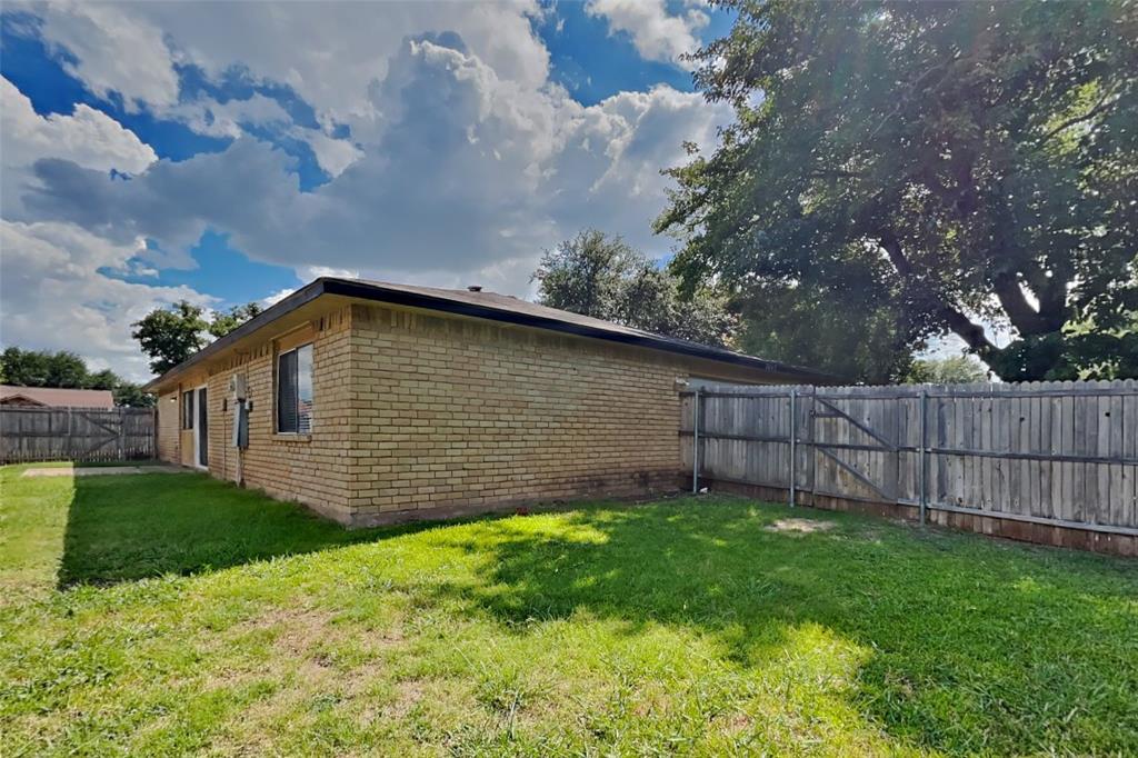 5045 Thompson Drive Property Photo 18