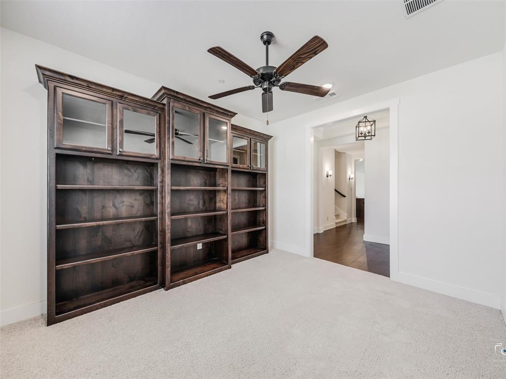 301 Florence Drive Property Photo 5