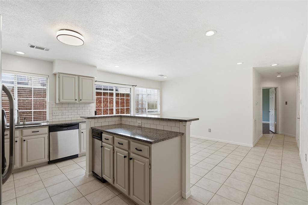 313 Pecos Trail Property Photo 15