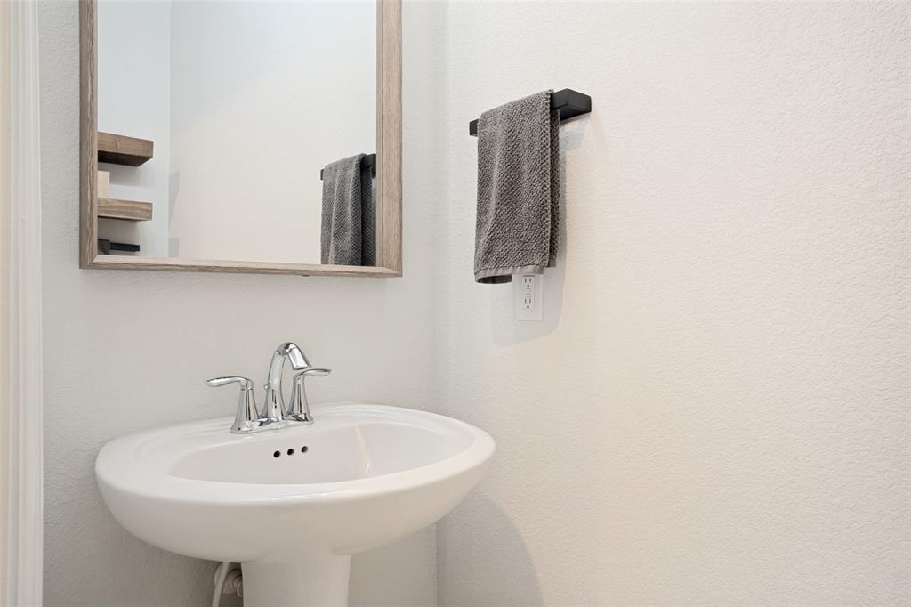 2817 Buckthorn Road Property Photo 21