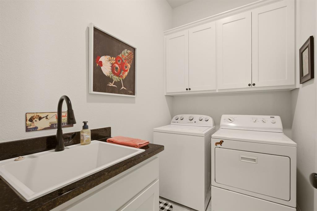 861 Manchester Avenue Property Photo 25