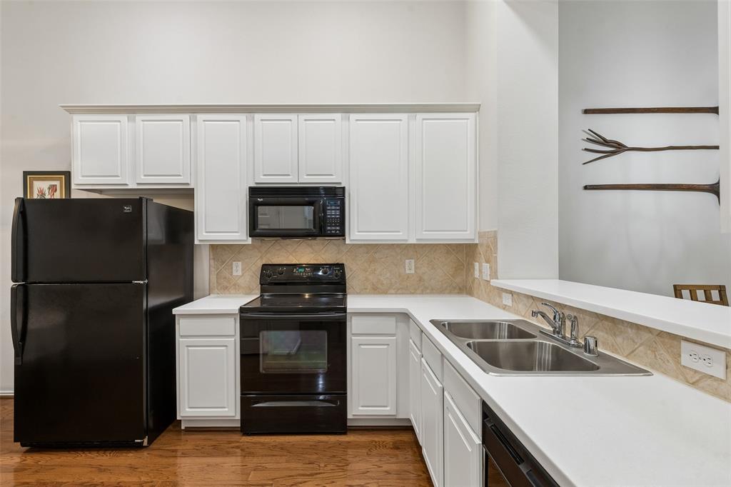3121 Twist Trail Property Photo 5