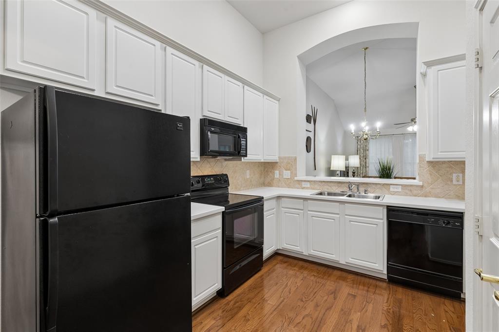 3121 Twist Trail Property Photo 6