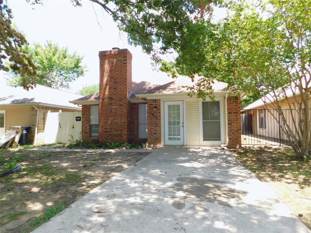 1913 Mack Place Property Photo 1