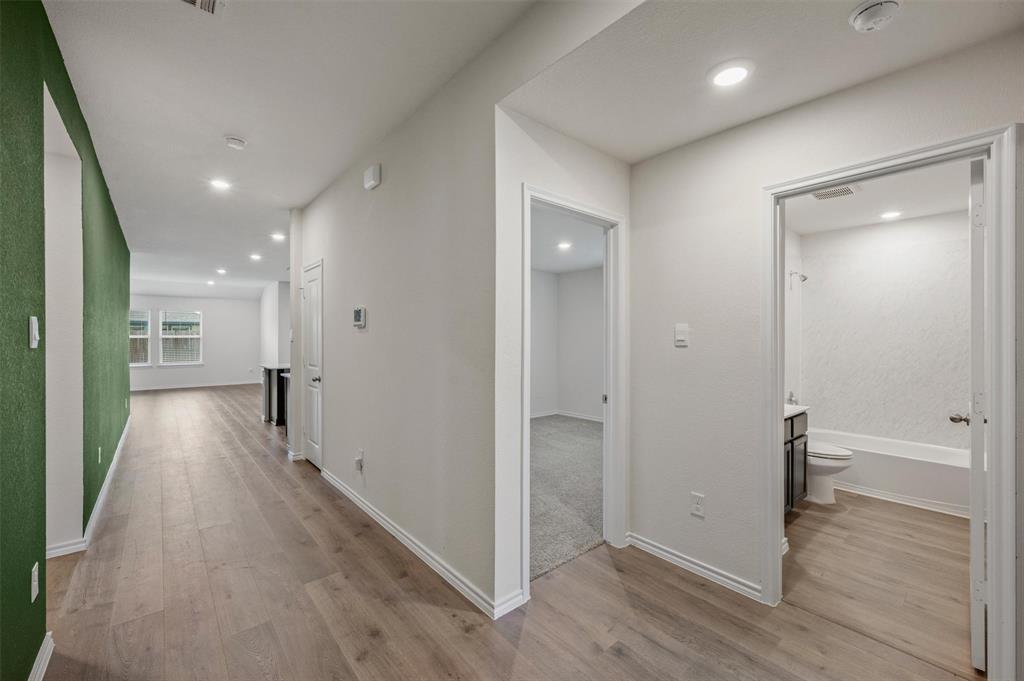 2315 Hydrangea Drive Property Photo 6