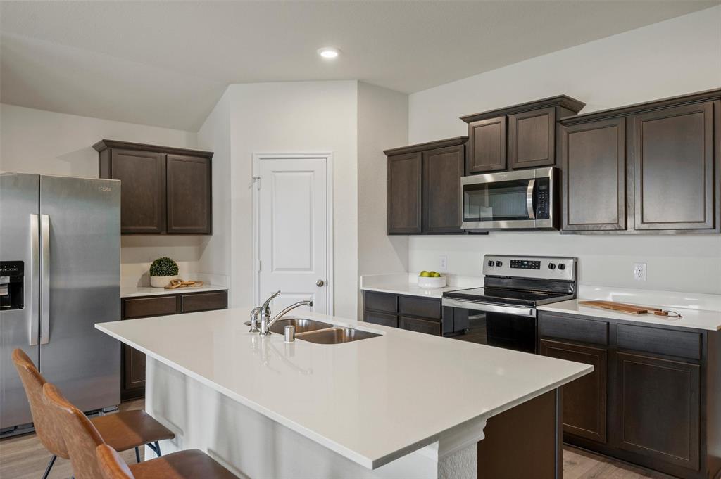 2315 Hydrangea Drive Property Photo 10