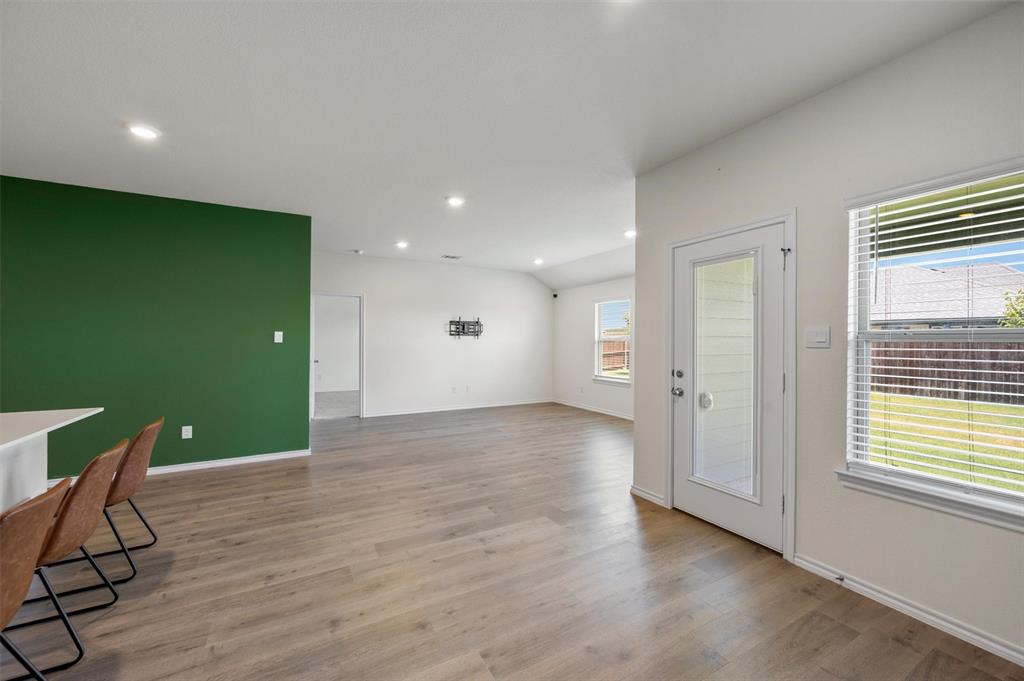 2315 Hydrangea Drive Property Photo 14