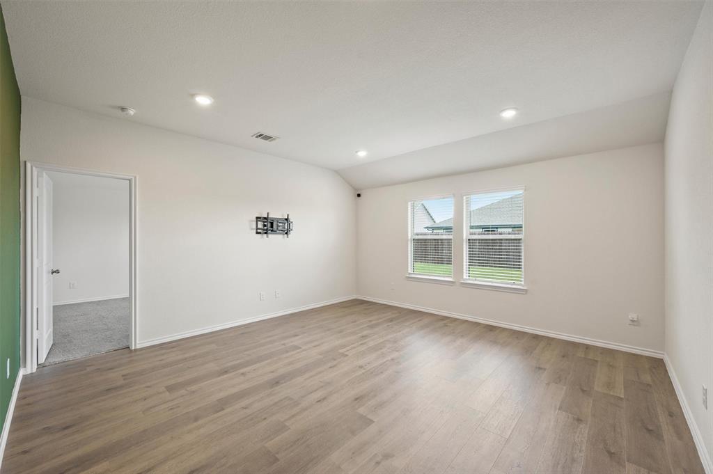 2315 Hydrangea Drive Property Photo 15