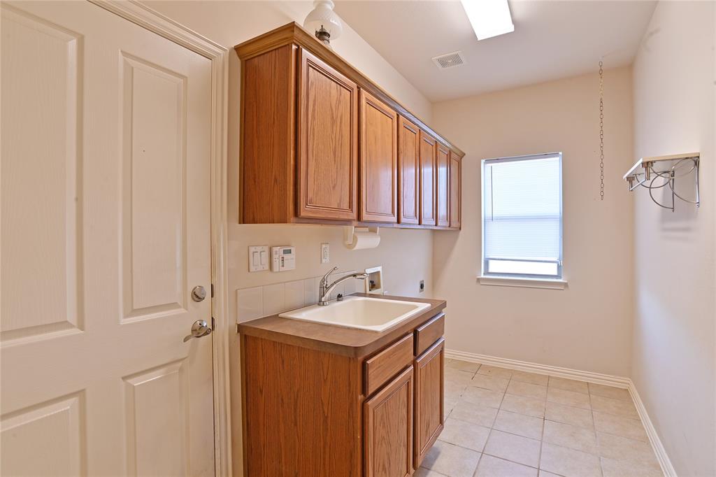 10016 Edmondson Drive Property Photo 27