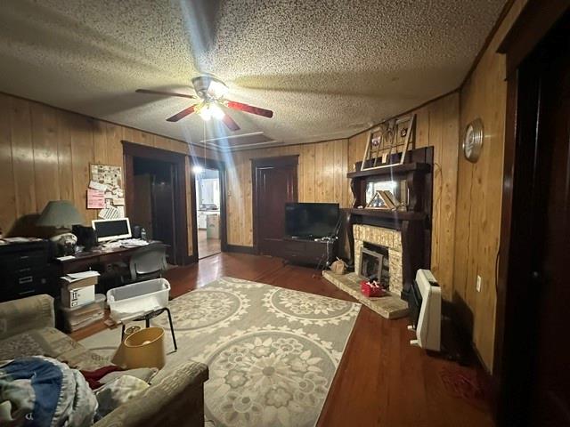 490 E Holley Property Photo 8