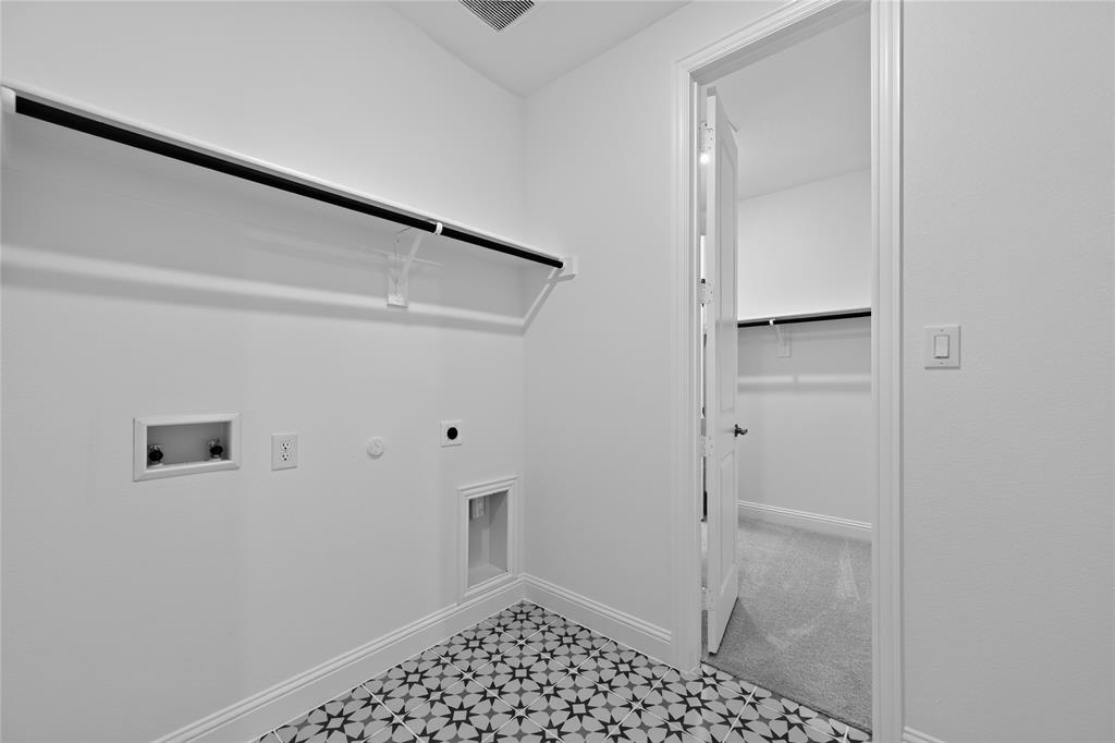 1608 Cedarberry Drive Property Photo 24