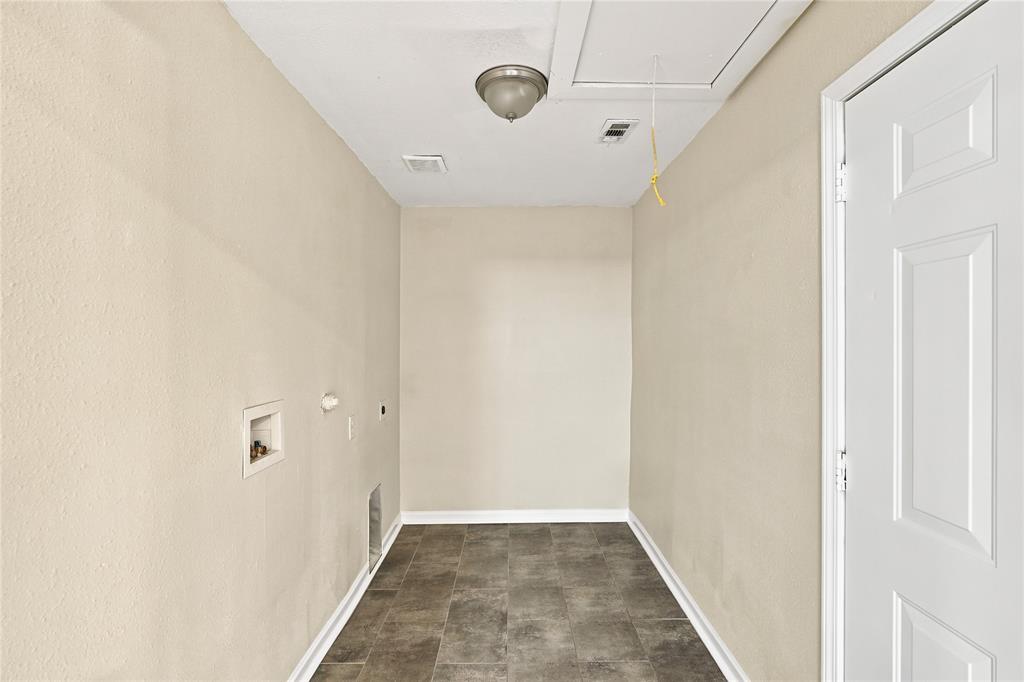 10547 Cayuga Drive Property Photo 11