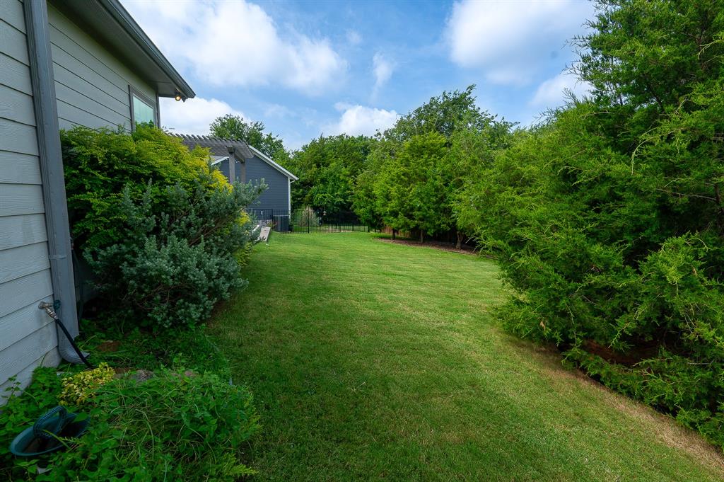 1023 Saint Thomas Court Property Photo 37