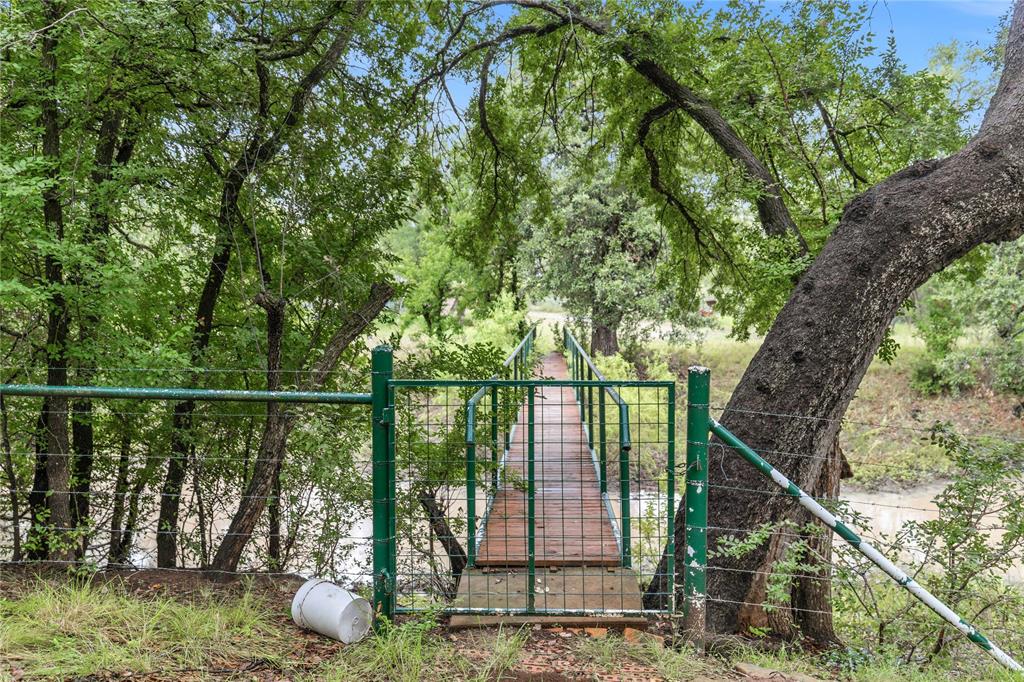 5567 Fm 2633 Property Photo 31