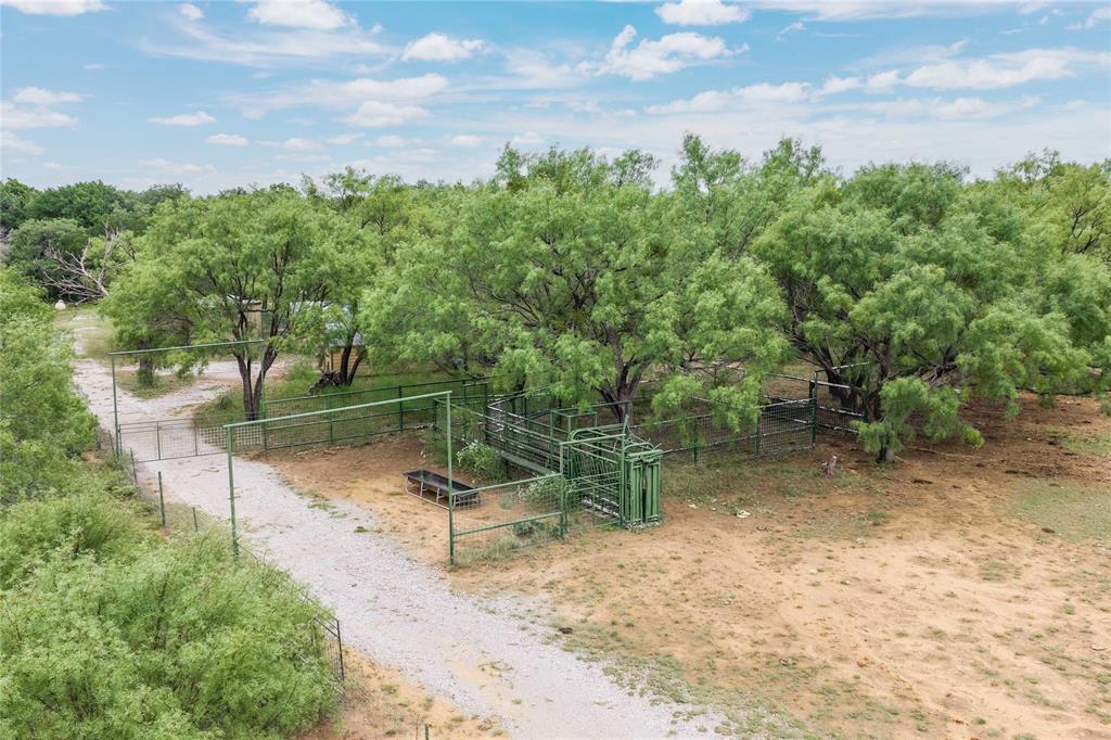 5567 Fm 2633 Property Photo 35