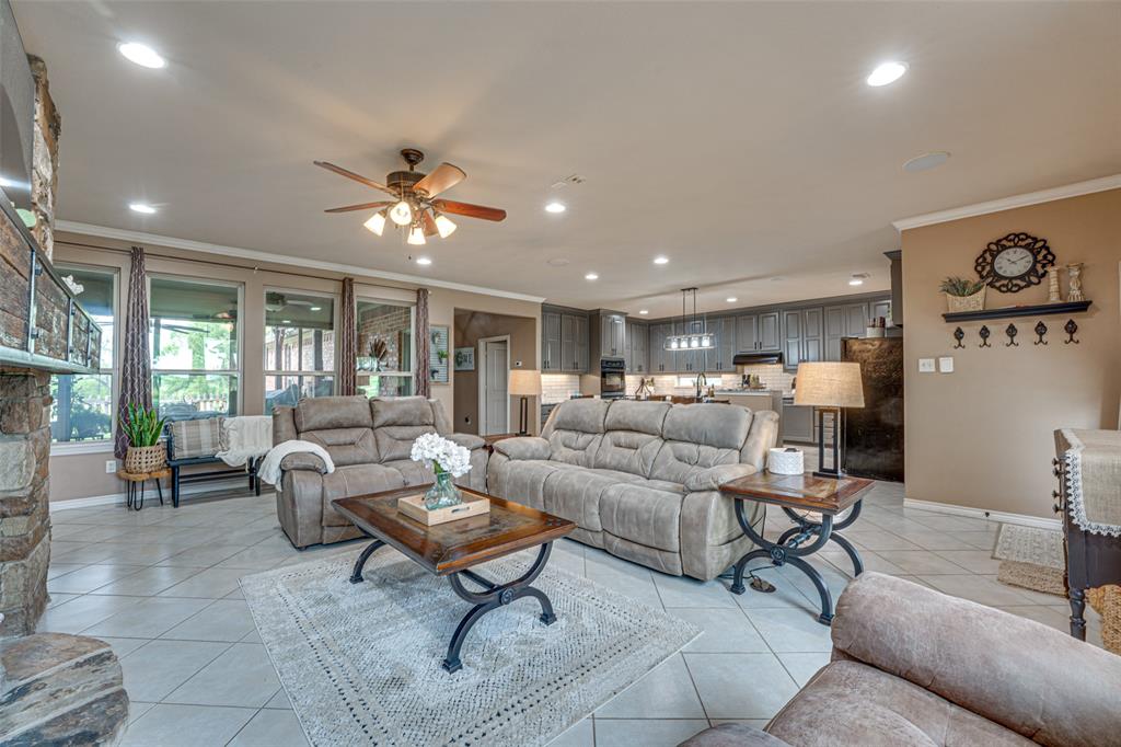 1155 Boase Way Property Photo 8