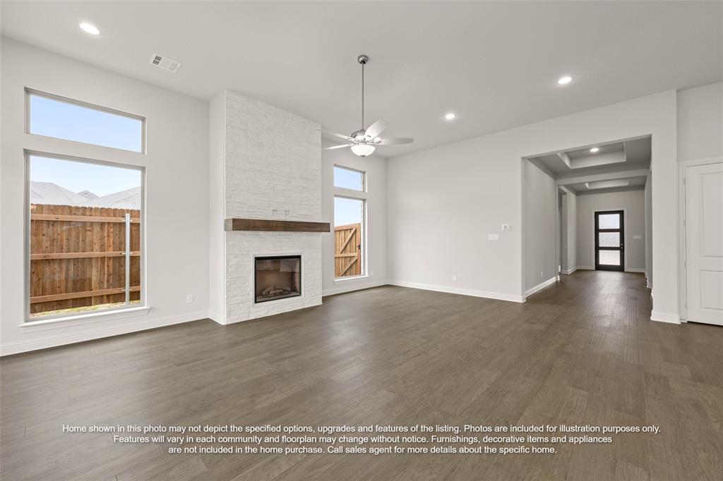 2113 Bond Street Property Photo 3