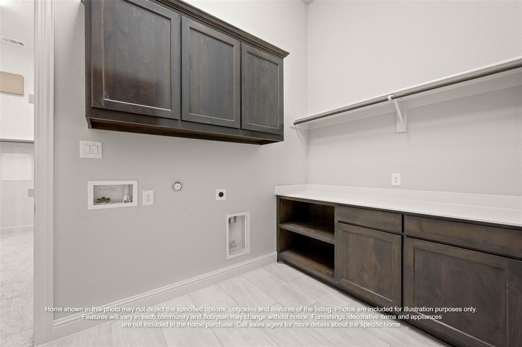 2113 Bond Street Property Photo 11