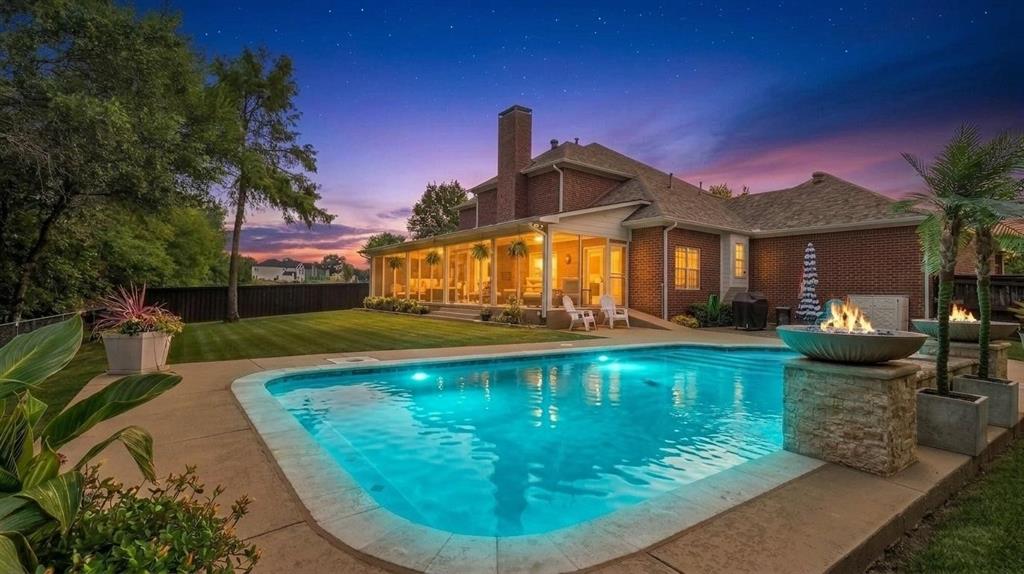 2506 Oakbrook Circle
