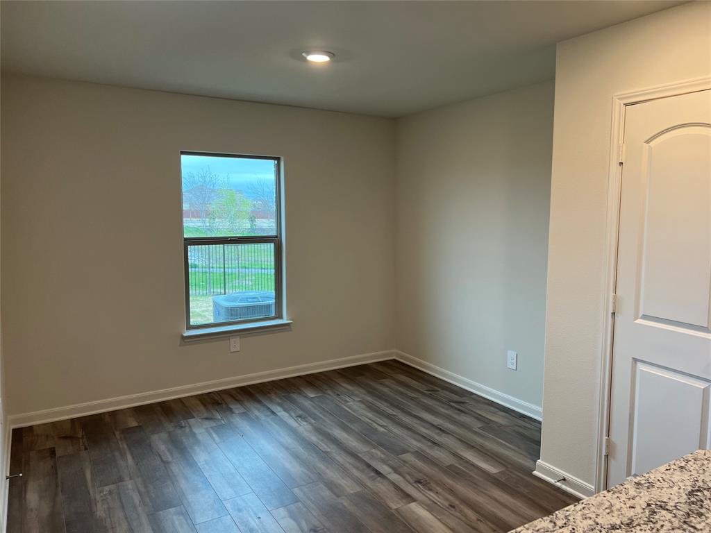 3086 Chillingham Drive Property Photo 9