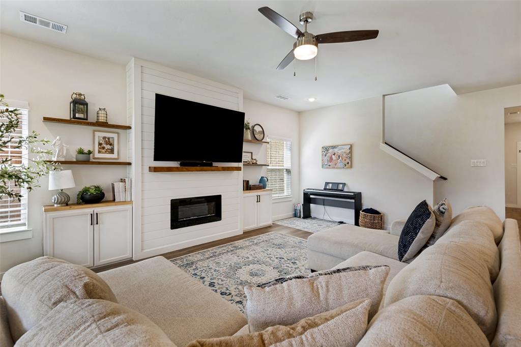 660 Cari Lane Property Photo 11