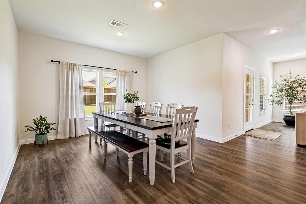 660 Cari Lane Property Photo 15
