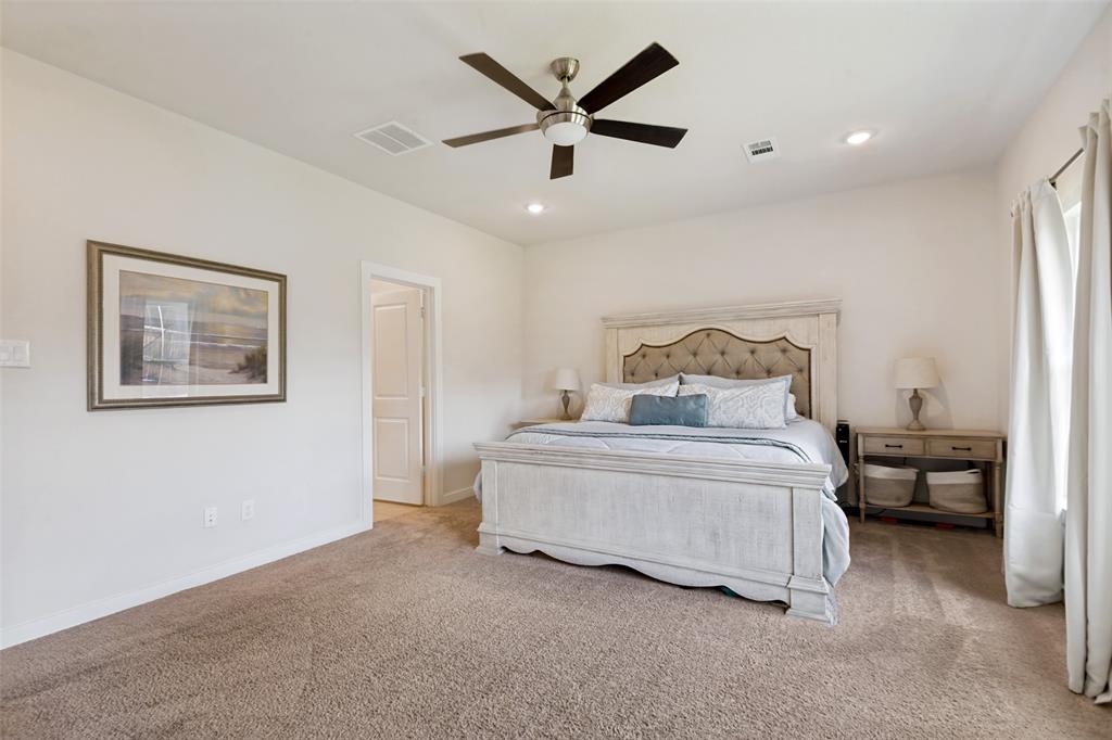 660 Cari Lane Property Photo 17