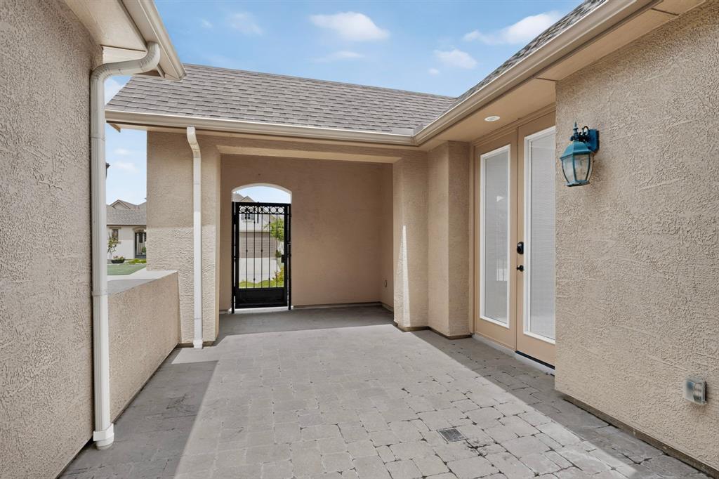 8216 American Way Property Photo 7