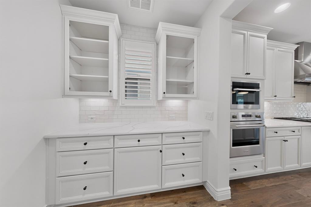8216 American Way Property Photo 15