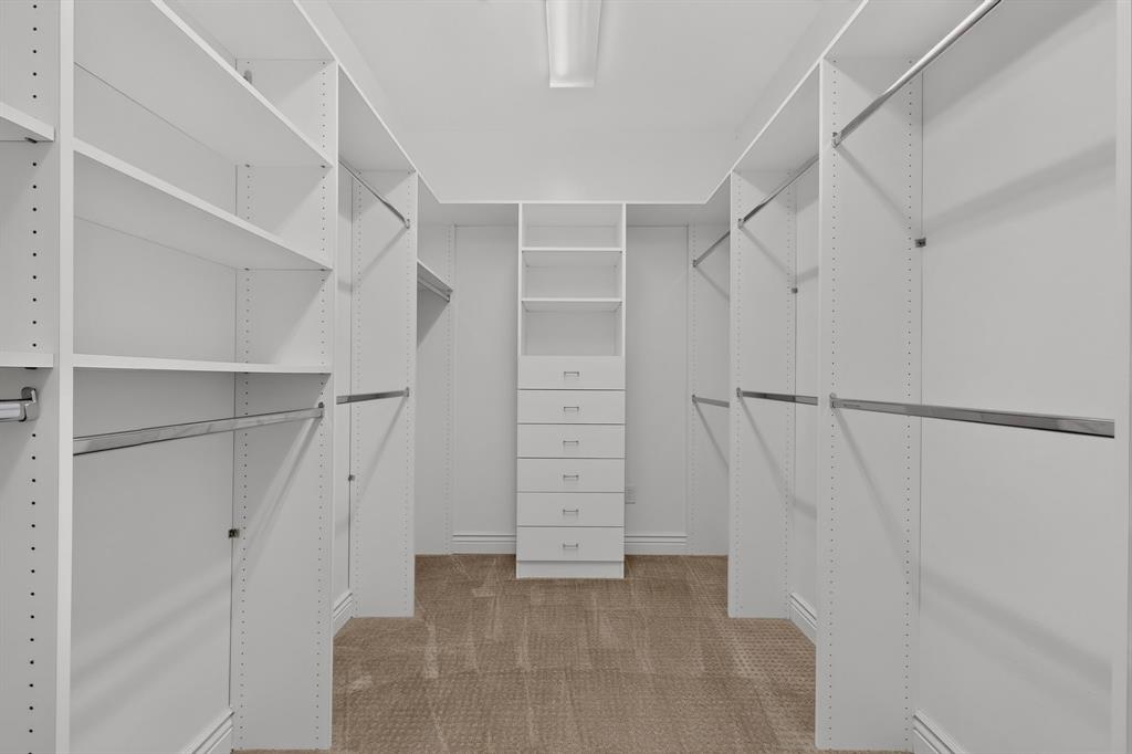 8216 American Way Property Photo 24