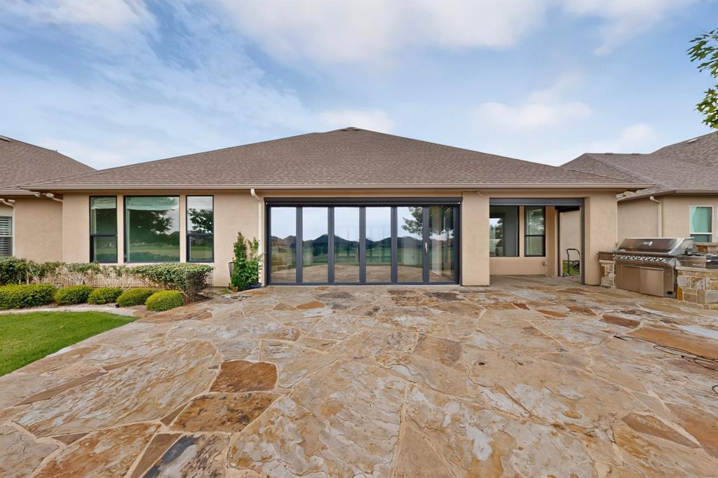8216 American Way Property Photo 37