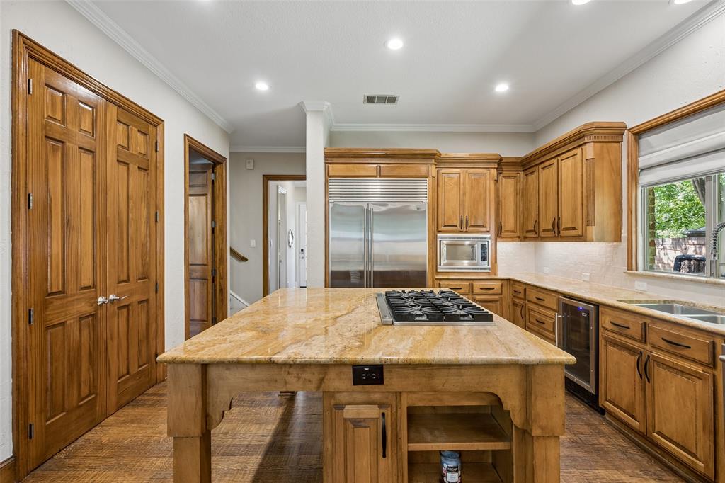 5020 Rangewood Drive Property Photo 10