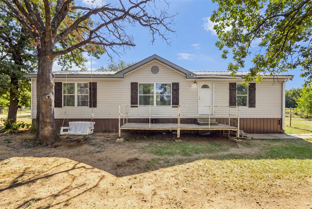 7821 Fm 3136 Property Photo 1
