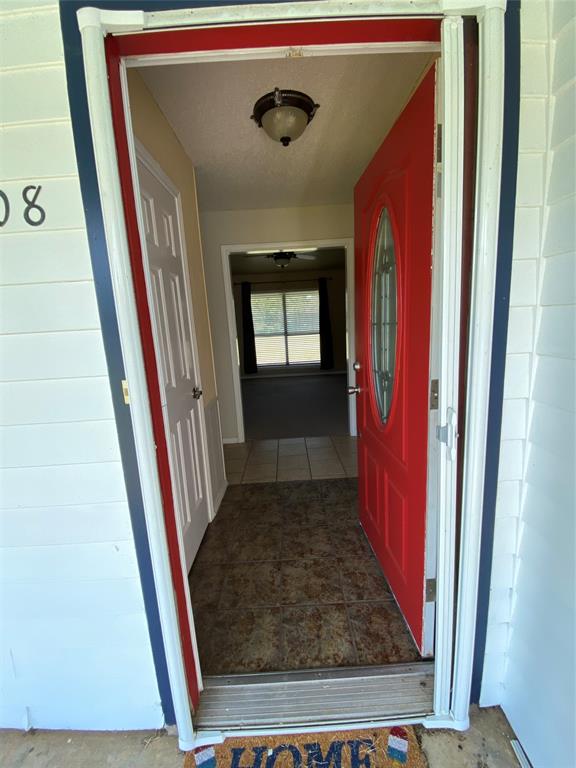 508 Cortes Street Property Photo 3