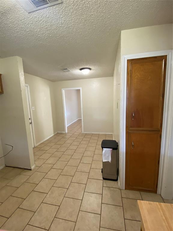 508 Cortes Street Property Photo 8