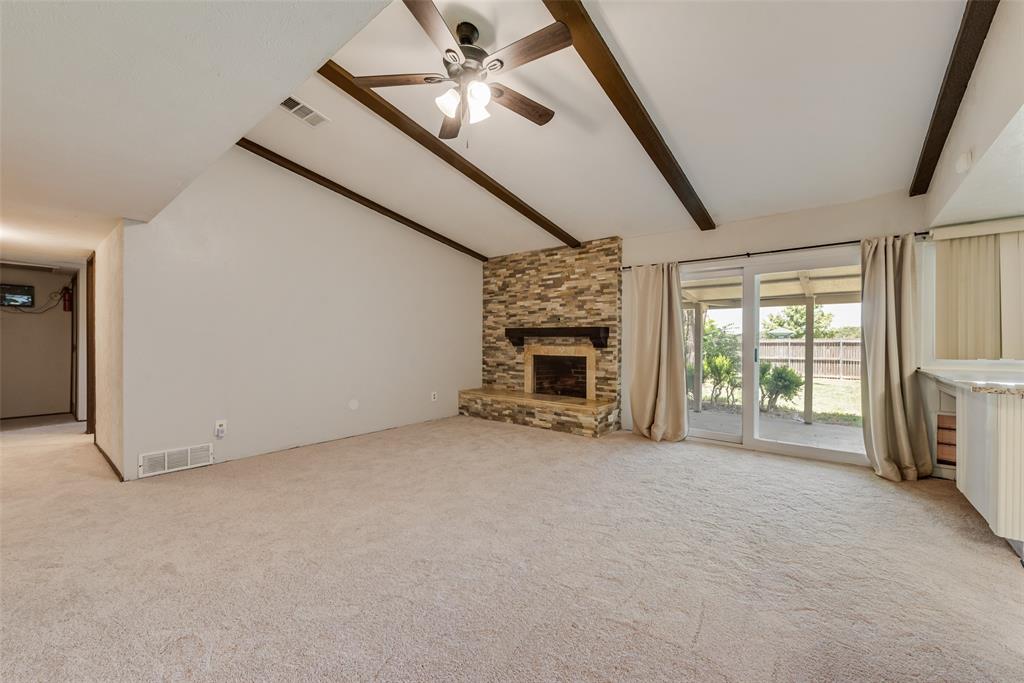 8515 Baumgarten Drive Property Photo 8