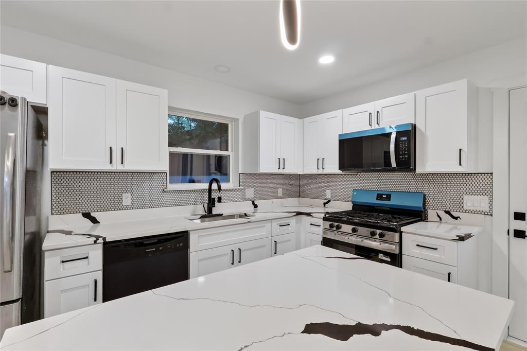 835 Glen Arbor Drive Property Photo 13