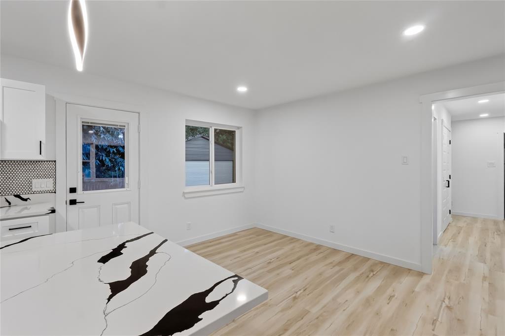 835 Glen Arbor Drive Property Photo 16