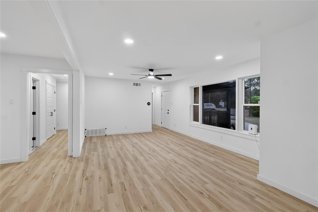 835 Glen Arbor Drive Property Photo 17