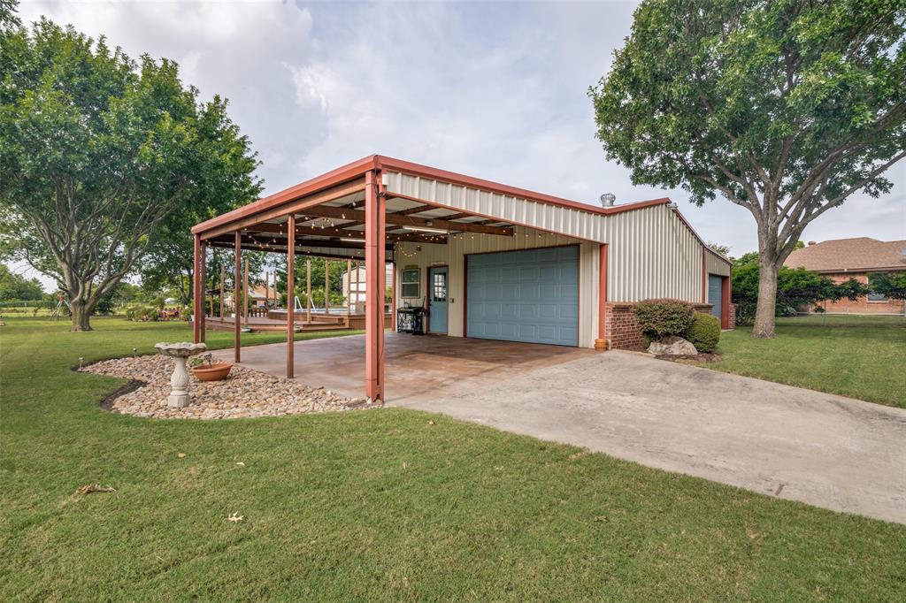 6630 Meadow Ridge Circle Property Photo 3