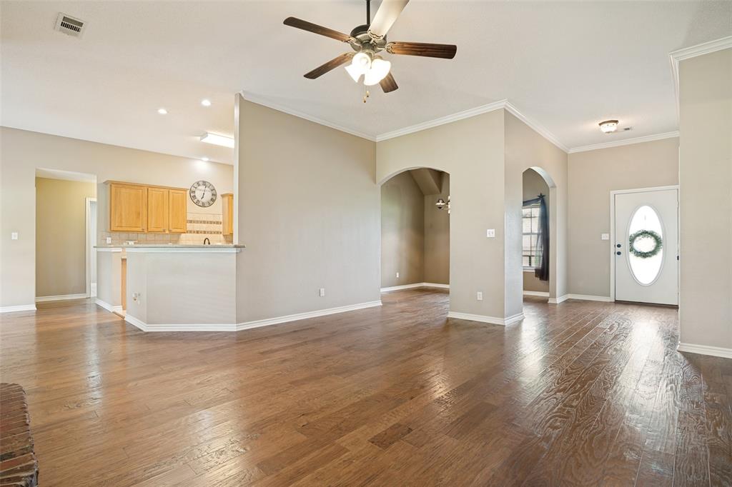 6630 Meadow Ridge Circle Property Photo 5