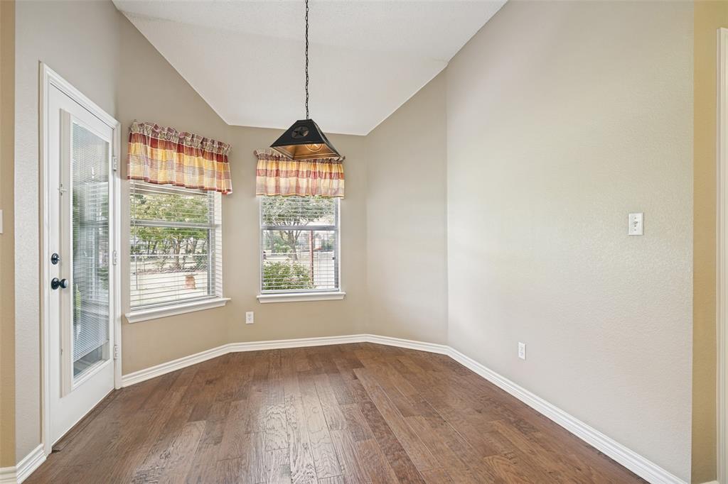 6630 Meadow Ridge Circle Property Photo 11