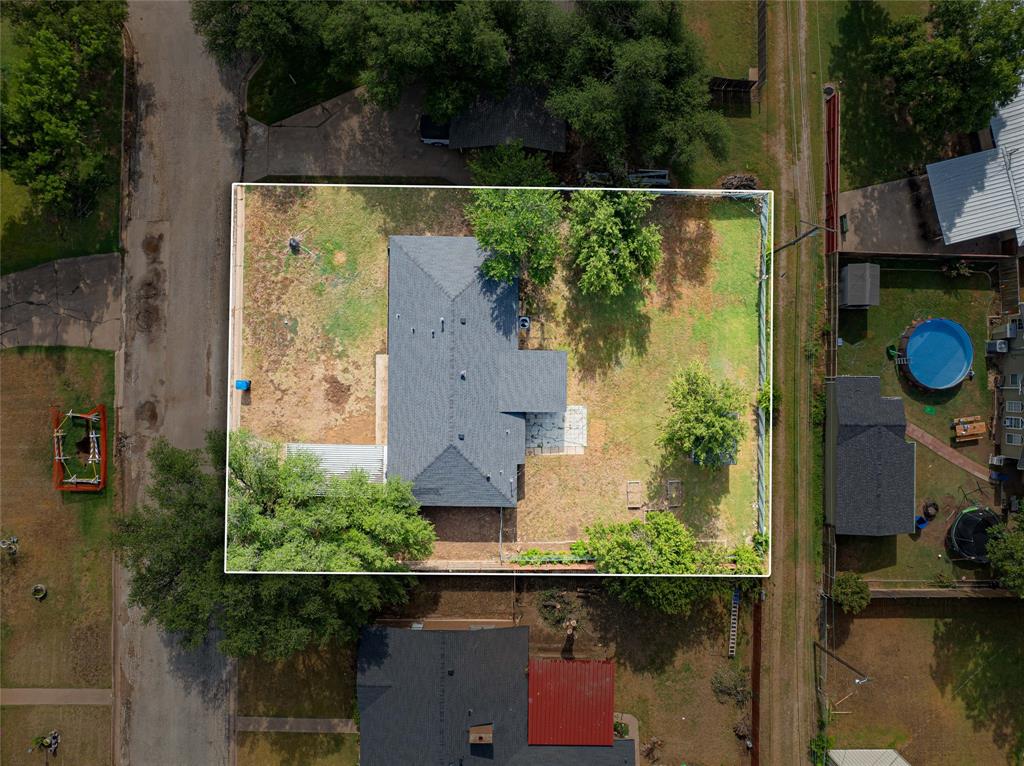 1505 Westridge Circle Property Photo 3