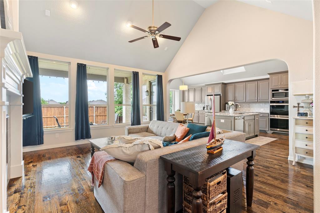 1801 Crystal Cove Lane Property Photo 3