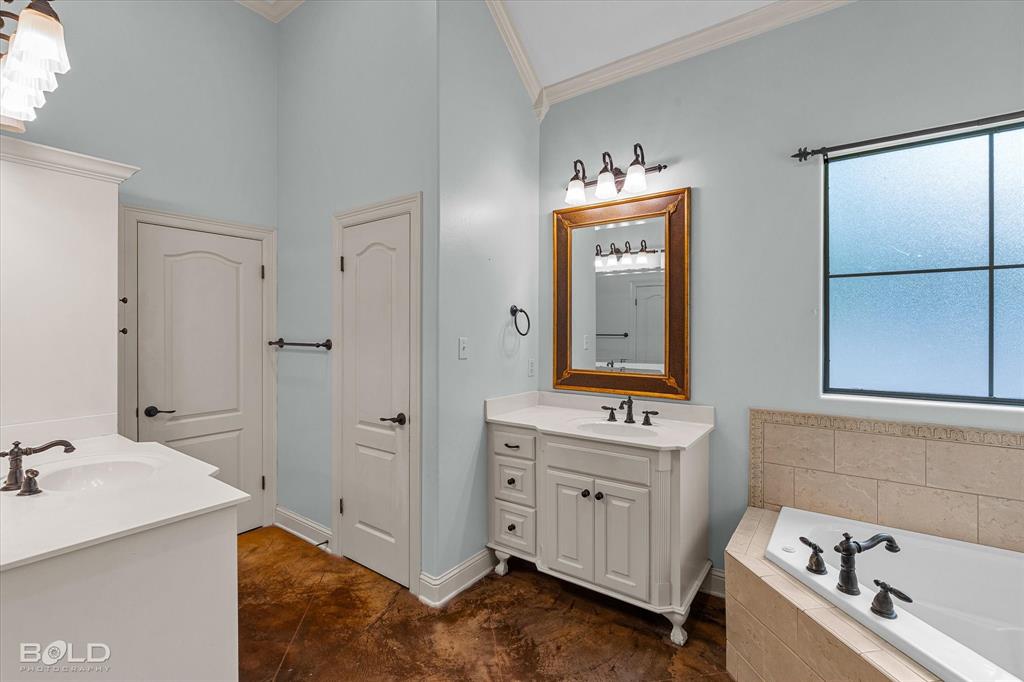 375 St. Charles Boulevard Property Photo 23