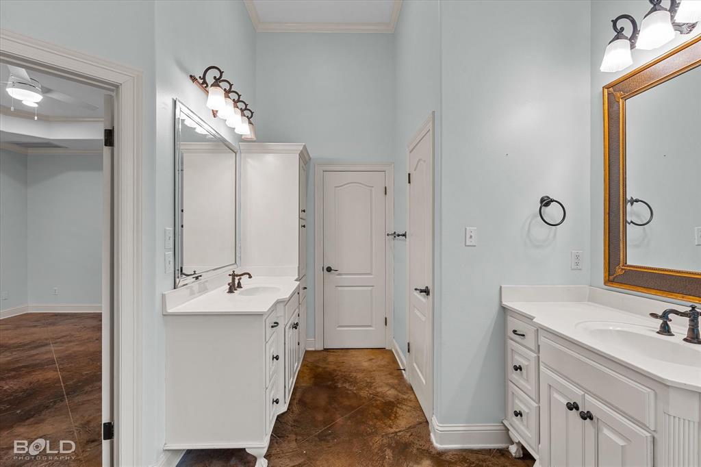 375 St. Charles Boulevard Property Photo 24