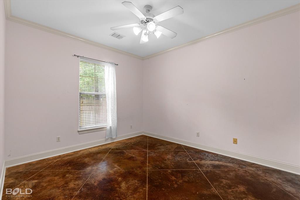 375 St. Charles Boulevard Property Photo 30