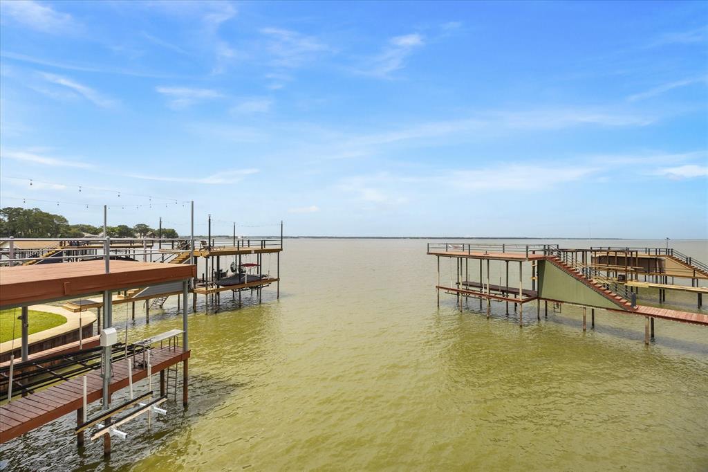 130 Harbor Drive Property Photo 1
